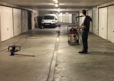 Balayage nettoyage de parking - Entretien immeuble régie - syndic ACNET entreprise de nettoyage Meyzieu - Pusignan Prestation rhone, ain, isère en rhone-alpes