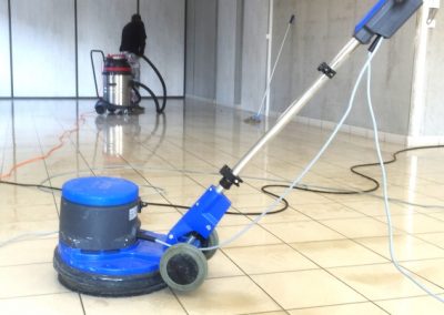 nettoyage monobrosse ACNET nettoyage spécifique Entreprise de nettoyage Meyzieu Pusignan Nettoyage rhone ain isère en rhone-alpes